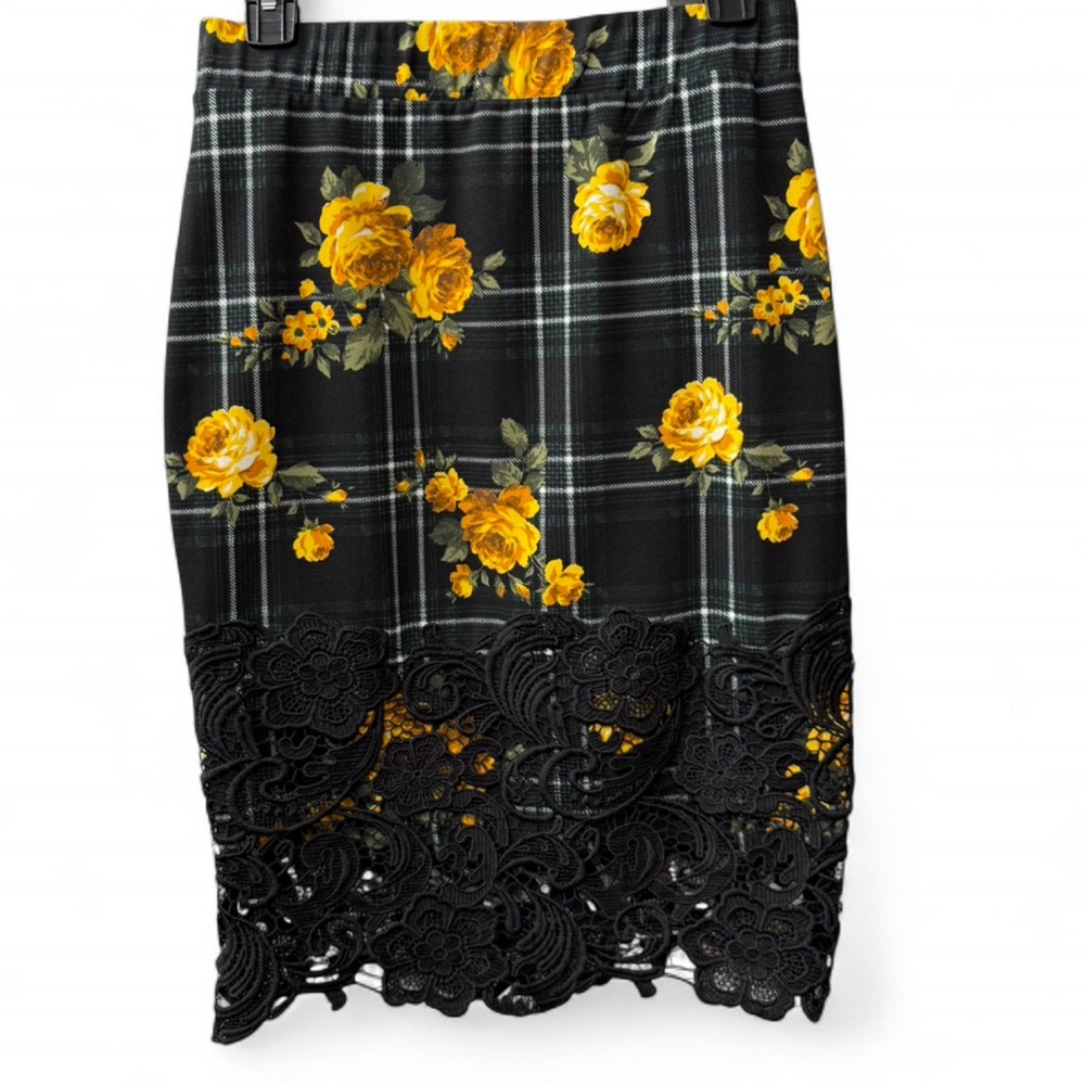 Olivia Blu Lace-Trim Floral Plaid Pencil Skirt - Yellow Roses - Size Medium - Picture 2 of 5